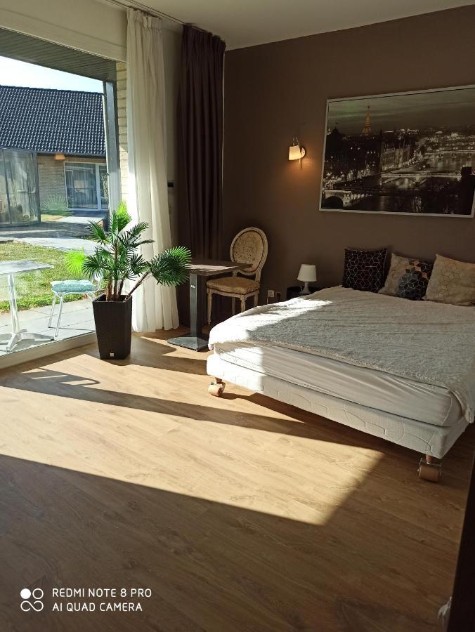 Hotel Fleur De Lys Байьол Екстериор снимка
